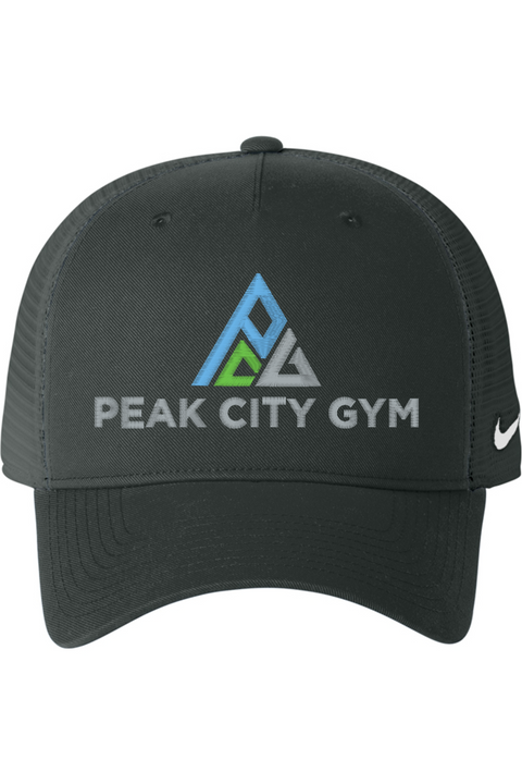 Nike Snapback Mesh Trucker Cap