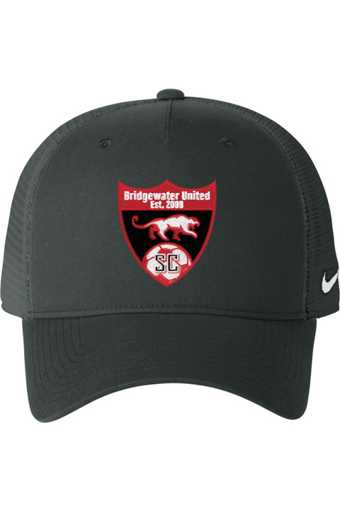 Nike Snapback Mesh Trucker Cap